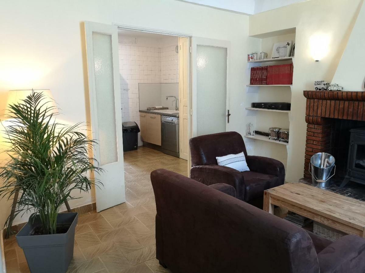 La Maison Bleue Céreste 외부 사진
